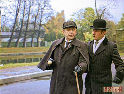 Холмс и Ватсон бегут по следам Смолла